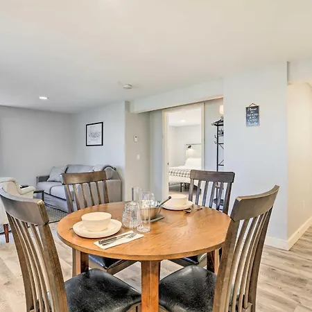 Charming Beacon Apt With Fire Pit Near Hiking! Exterior photo