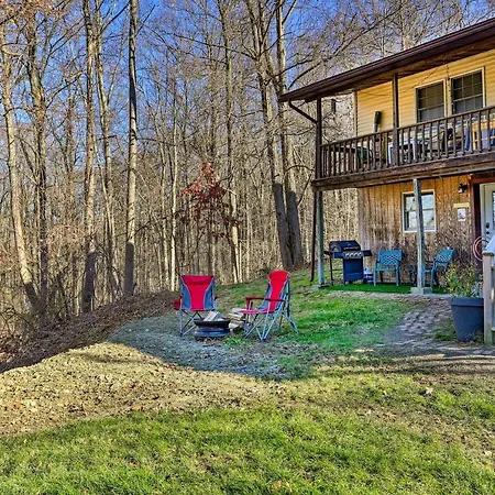 Charming Beacon Apt With Fire Pit Near Hiking! Exterior photo