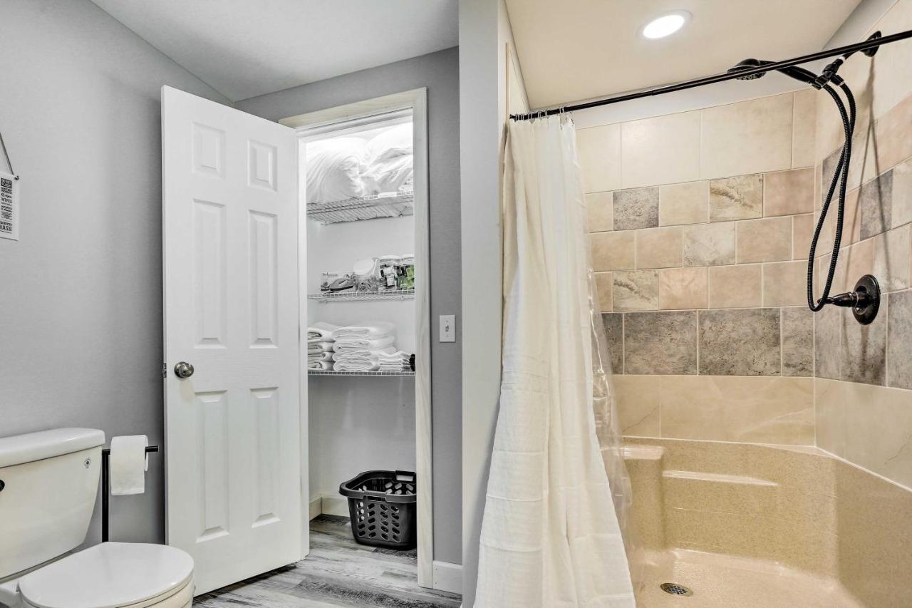 Charming With Fire Pit Near Hiking! Apartment Beacon